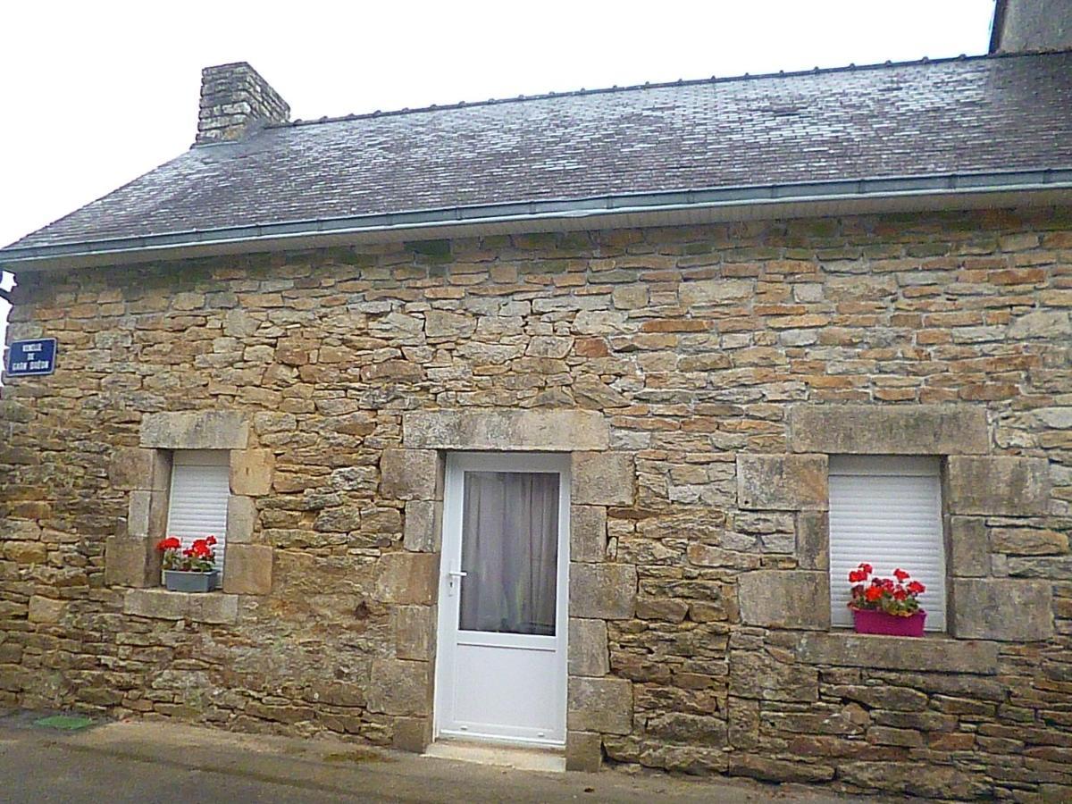 Gite Au Calme Centre Finistere Jardin Clos Tregourez Exterior photo